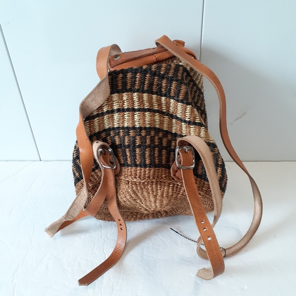 Backpack Purse Leather & Straw Made In Kenya Bohemian Y2K - Picture 10 of 10